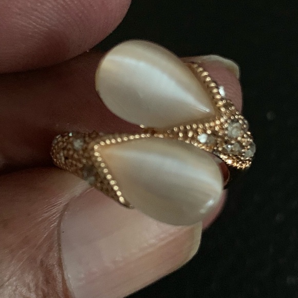 Ring - Picture 7 of 8